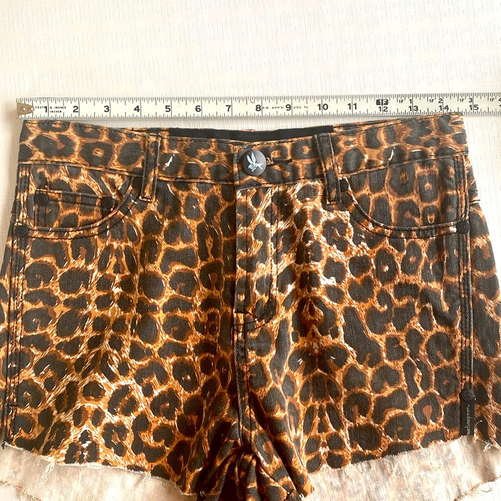 One Teaspoon Surrender Choppers Leopard Print - Picture 9 of 9